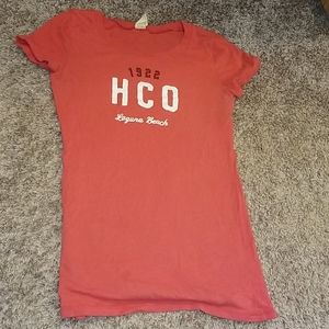 Hollister tee